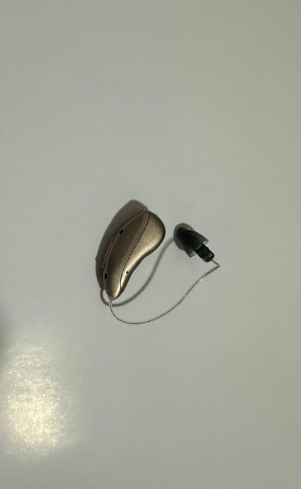 Aparat auditiv Phonak urechea stângă