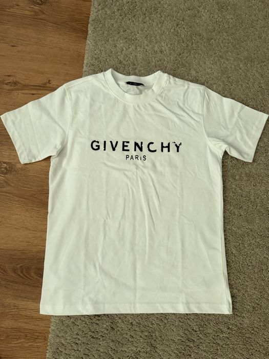 Tricou Givenchy nou