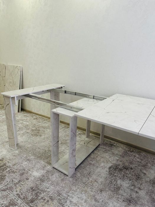 Продаю стол трансформер новый