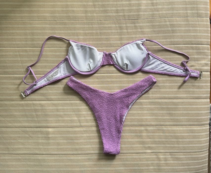 Лилав, стилен бански