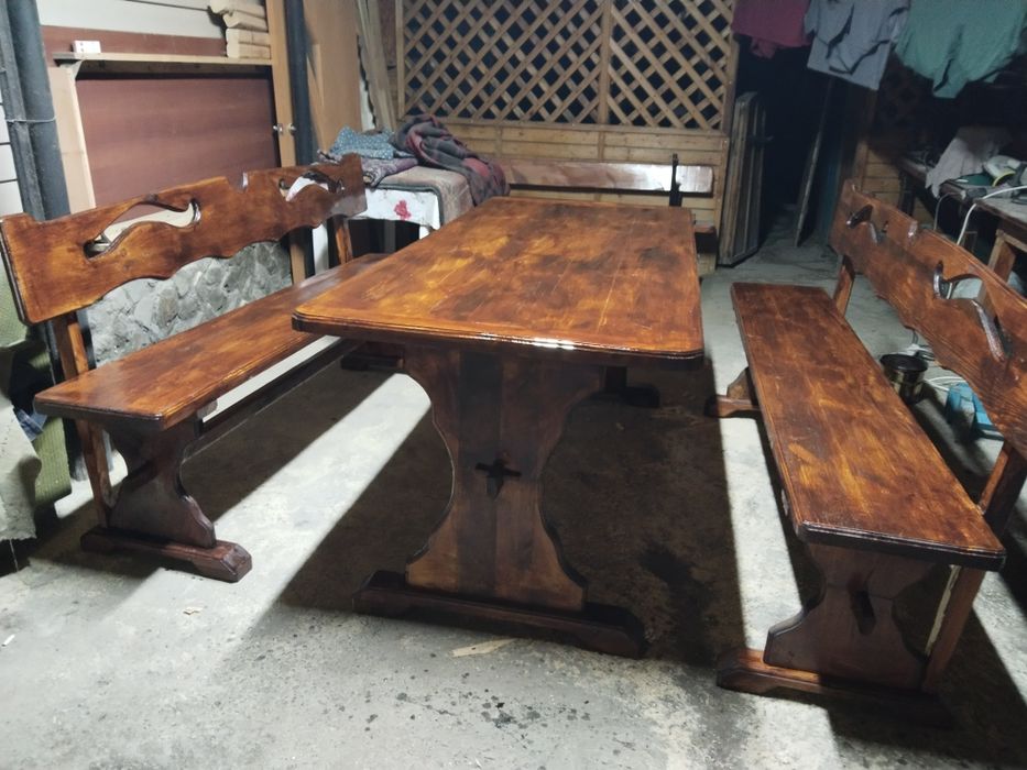 Продам стол с лавками