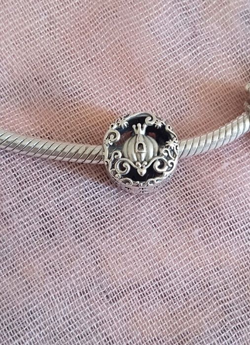 Pandora       браслет.