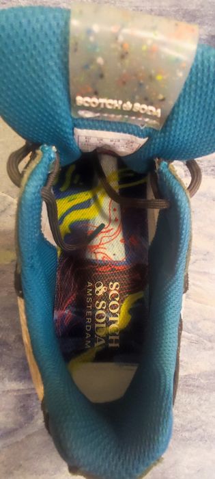 Adidași Scotch & Șoda