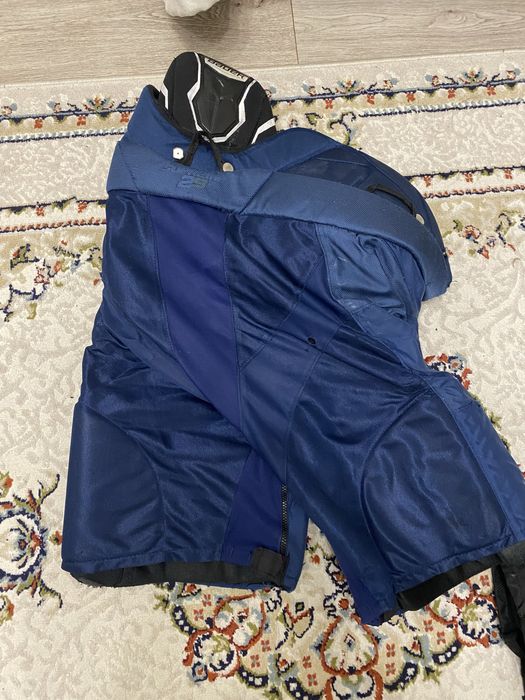 Продаю хоккейную форму