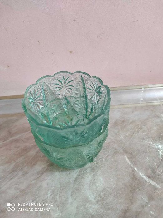 Продаеться  вазочка  для  миндаля