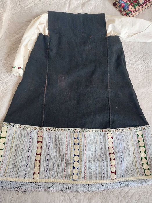 Ямболска носия - сукман "Белкосник", риза и престилка