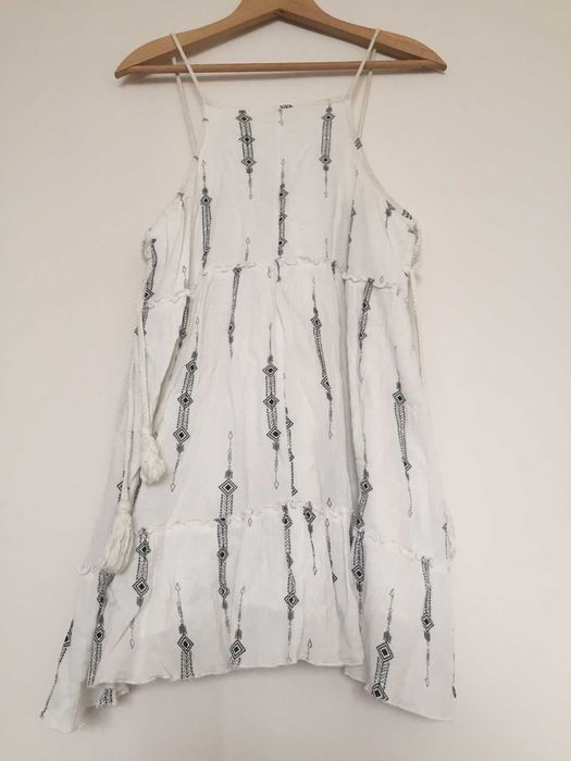 Бели Дамски Рокли/Гащеризон