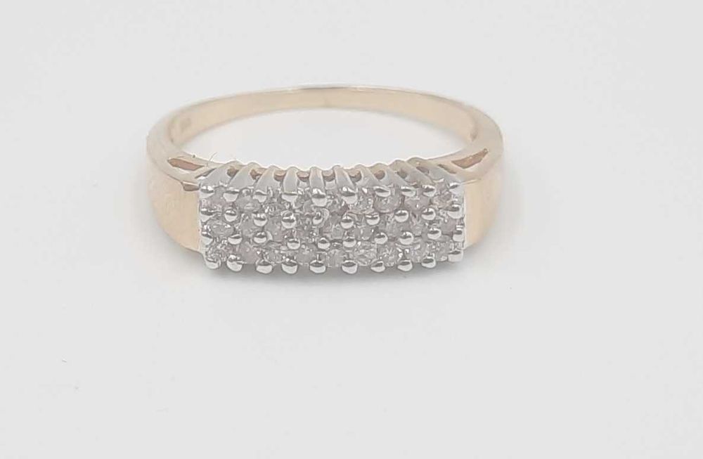 Superb inel vintage din aur de 14 k si 27 diamante naturale 0.30 ct