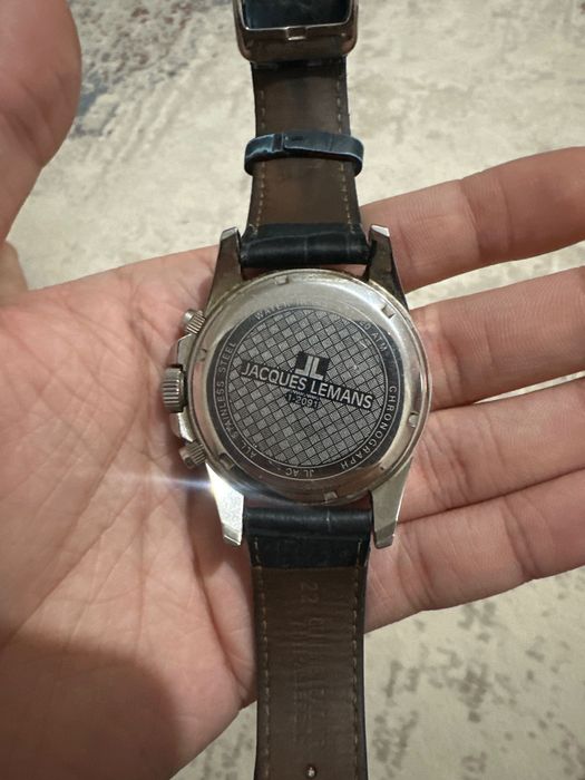 Продам часы Jackoues lemans