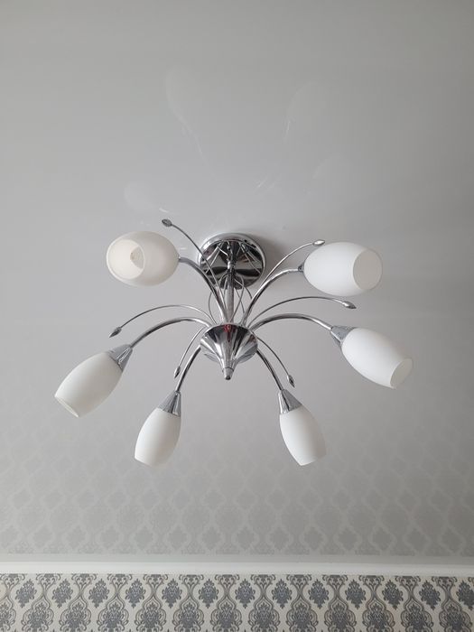 Люстра состояние отличное