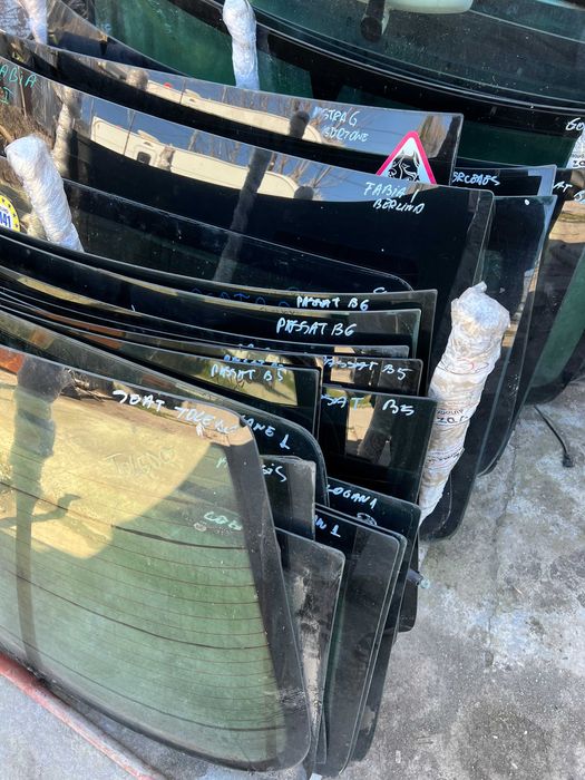 Luneta Geam Spate Passat B5 B6 W203 Astra G Bertone Megane Avensis