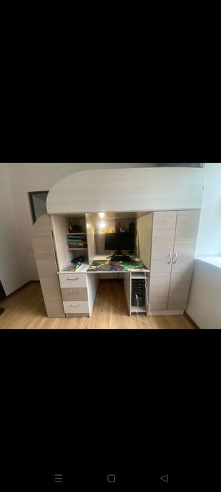 Кровать с рабочим столом и шкафами