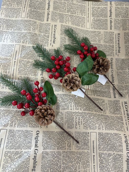 Ветки еловые веточки