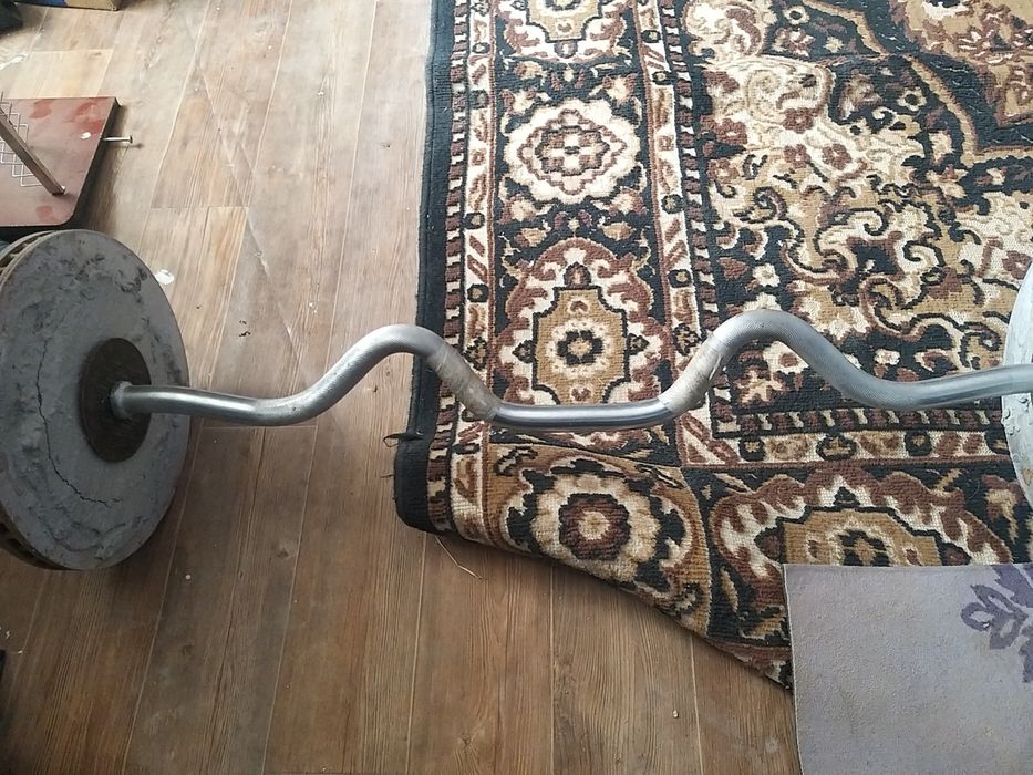 продаётся штанга фигурная