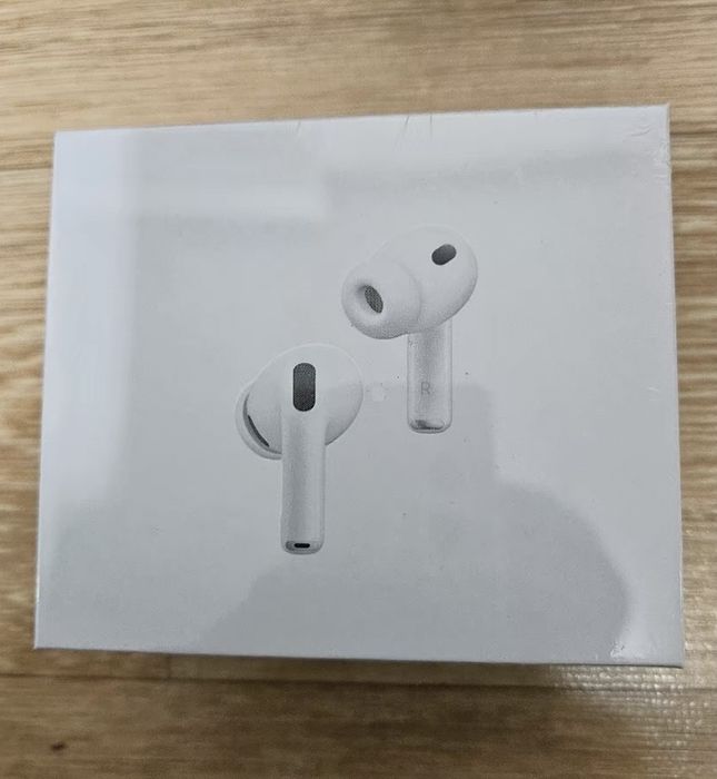 AirPods Pro 3.