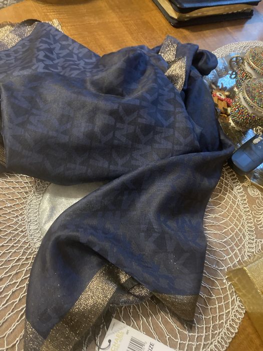 Esarfa femei, Michael Kors