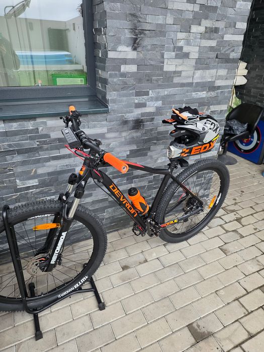 Vand  bicicleta  mountaine bike Devron, ca noua in garantie .(Variante)