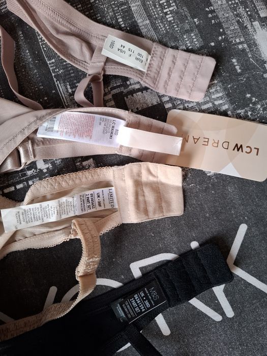 Бюстгальтеры M&S,Вайкики, чашка D