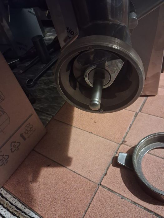 Masina de tocat profesională