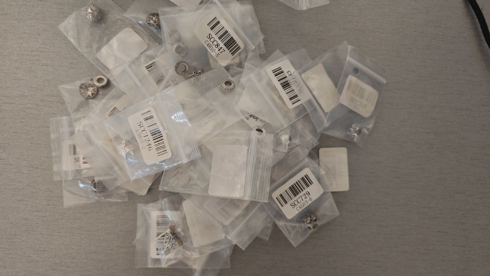 Талисмани и други сребърни бижура