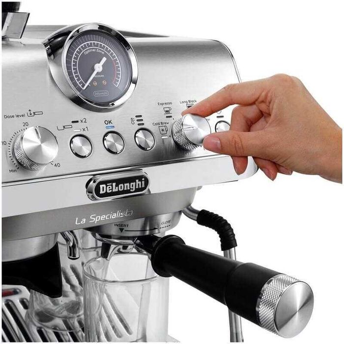 Распродажа Кофеварка рожковая DeLonghi EC9255. T