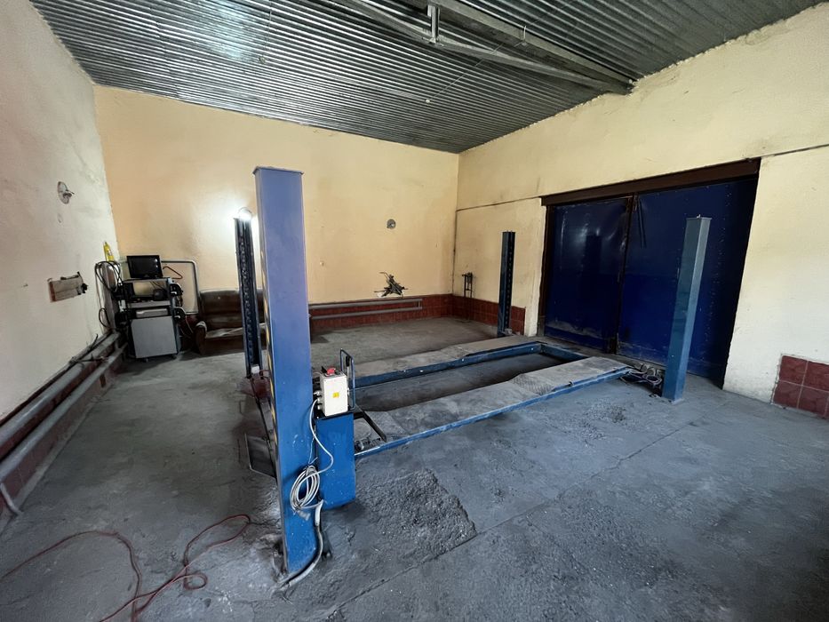 Развал + Подиомник Продается