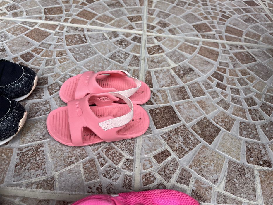 Детски обувки,сандали,маратонки,мокасини