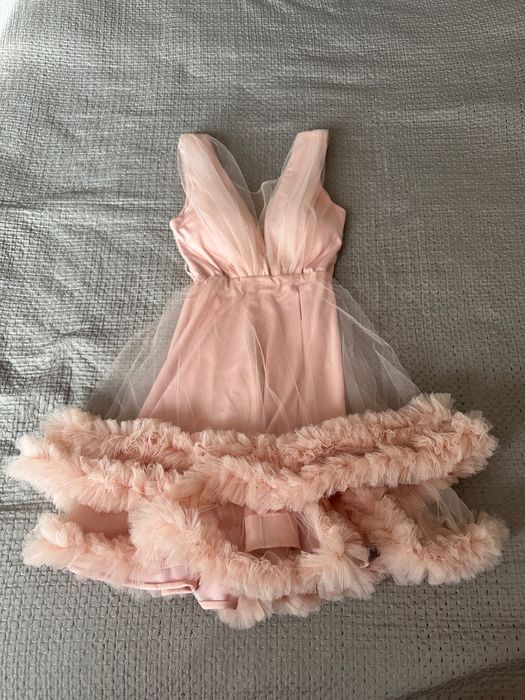 Официална рокля от Наоми Фешън