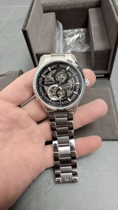 Продавам часовник  BULOVA