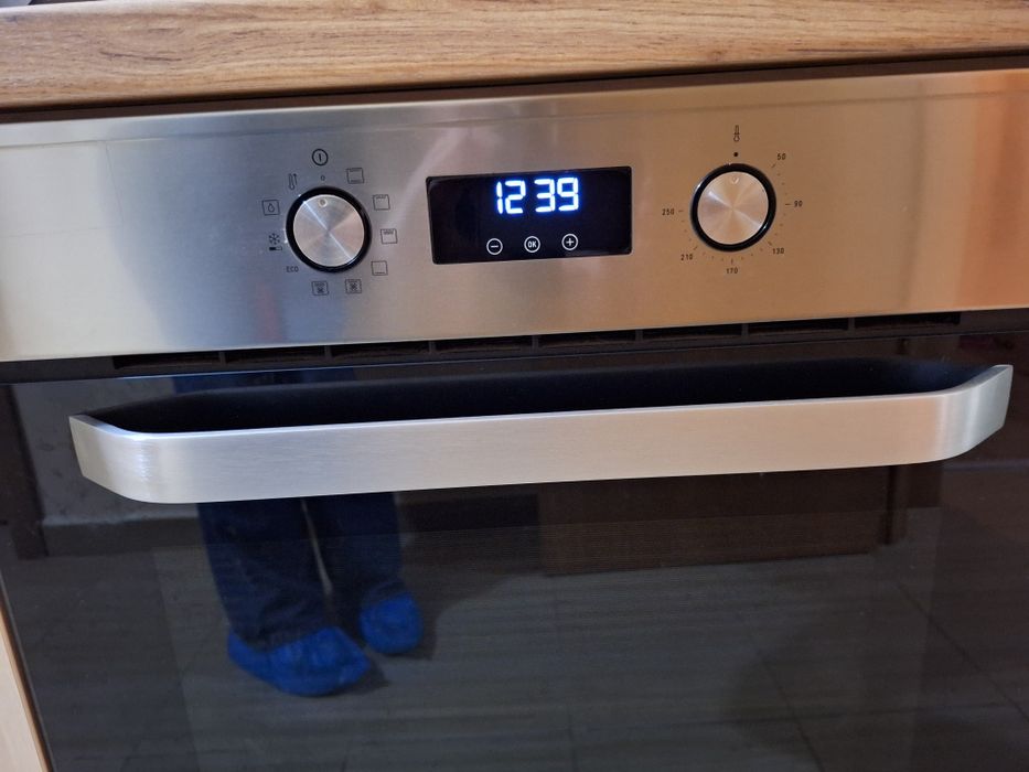 Фурна за вграждане Тека