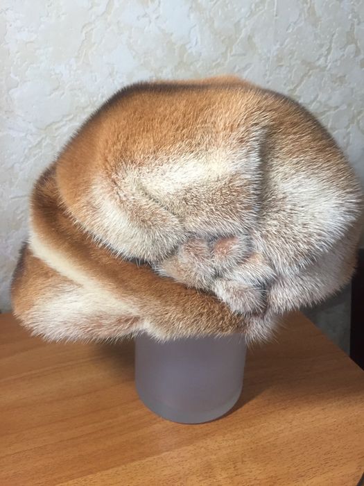 Продам норковую кепку