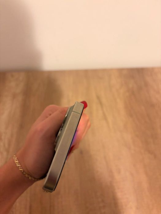 Apple iPhone 15 Pro Max de vânzare