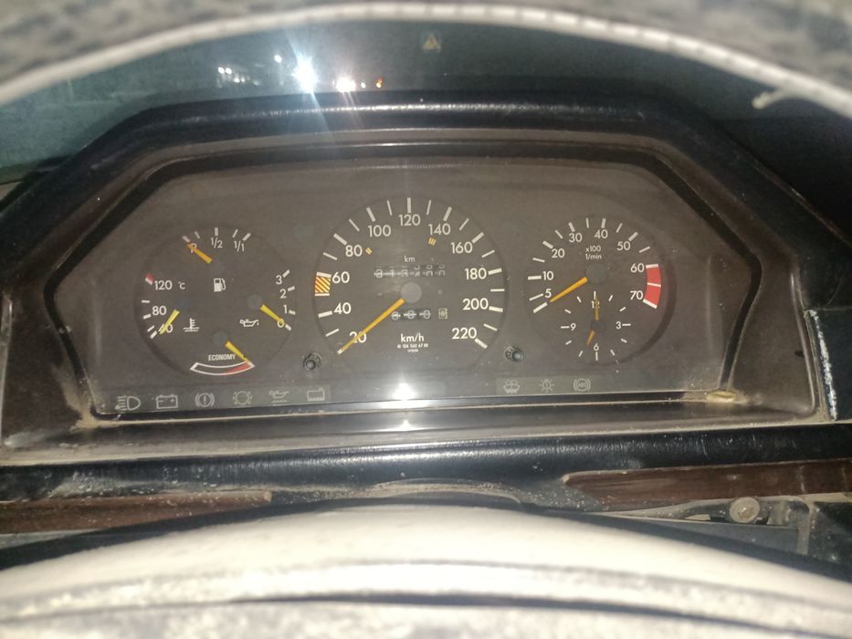 Продам щиток прибор Мерседес 124