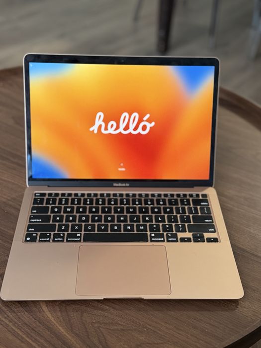 MacBook Air M1 (A2337) – Отлично състояние