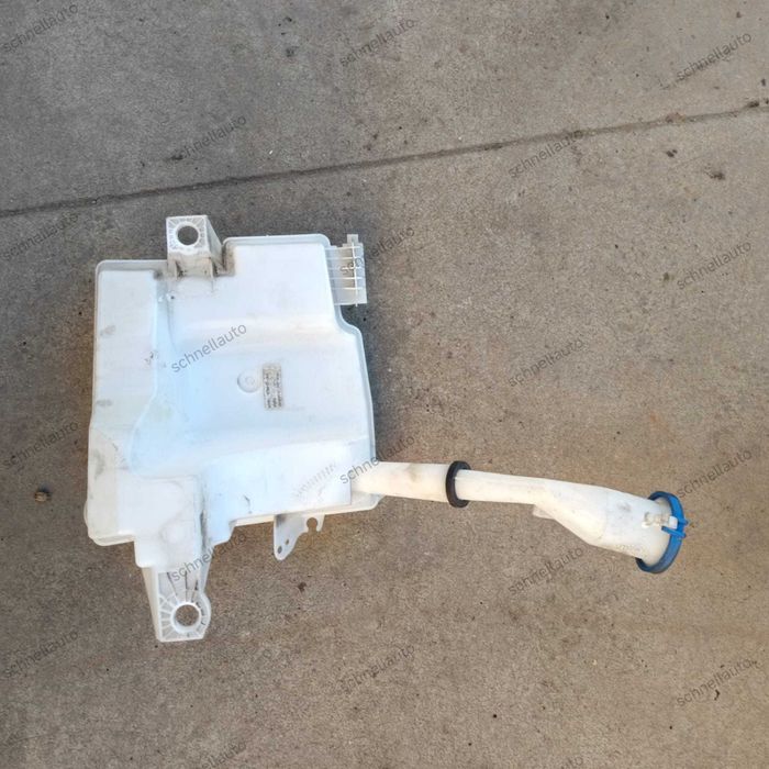 Vas lichid parbriz Ford Focus 3 EcoBoost cod BV61-17B613-AC