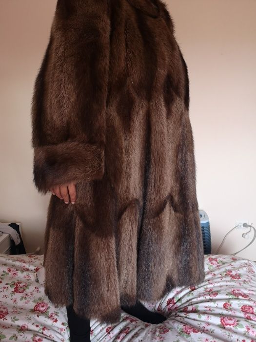 Haina de blana eleganta