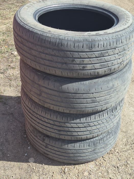 Продам комплект летней резины Sailun