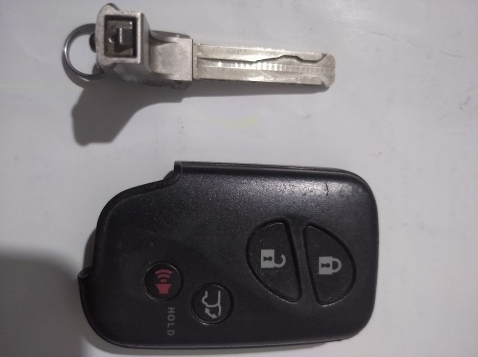 Пульт Lexus 250 состояние хорошо