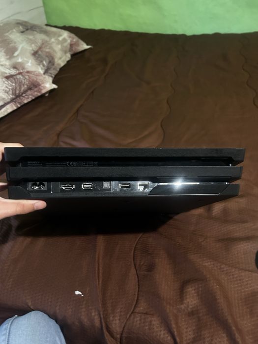 Playstation 4 pro 1tb