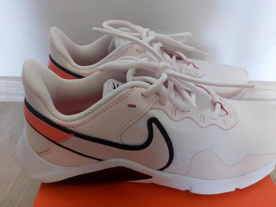 Нови маратонки Nike, размер 38