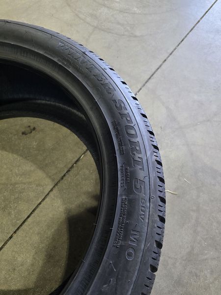 285/40/20//255/45/20 DUNLOP