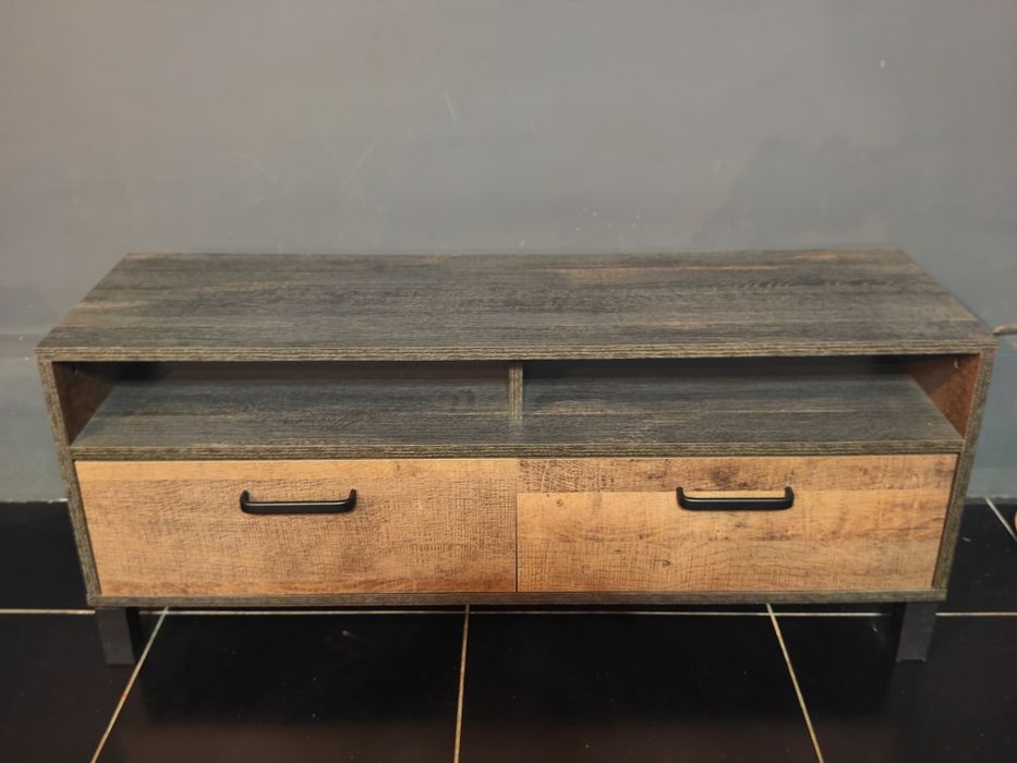 Продам тумбу под ТВ