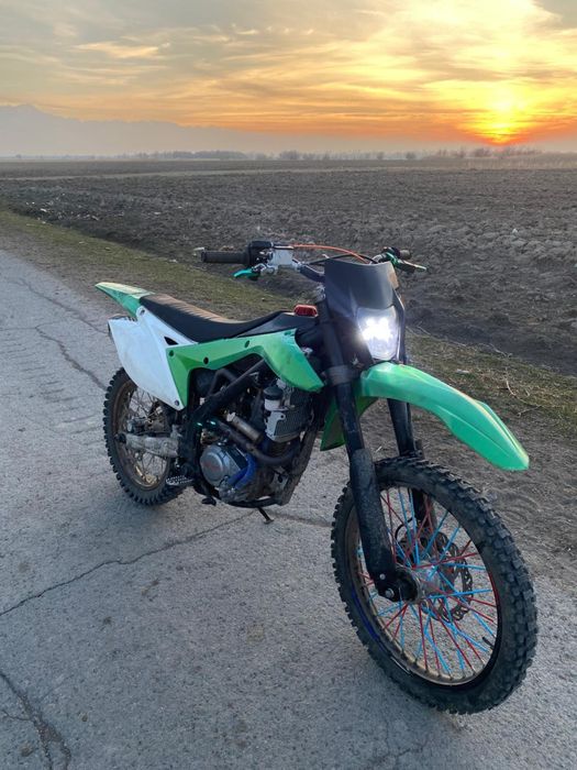 Продам эндуро Кавасаки