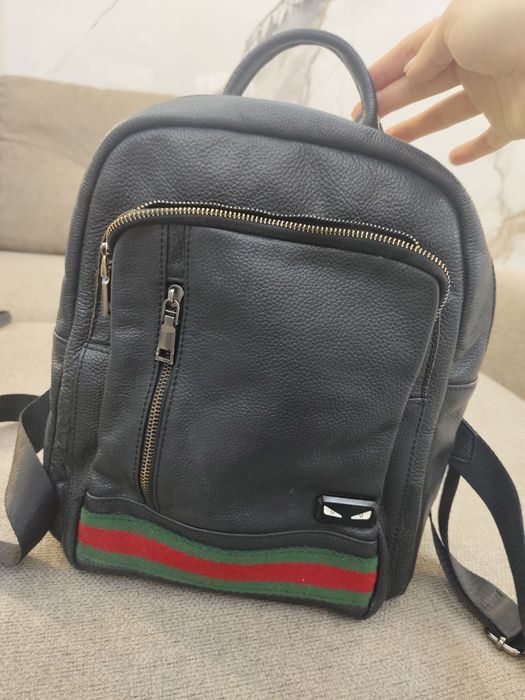 Рюкзак, сумкалар аёллар учун