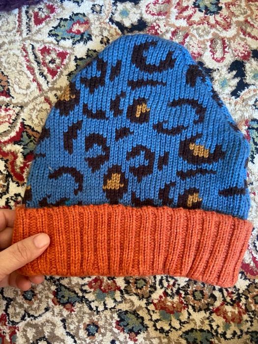 Бас киімдер сатылымда