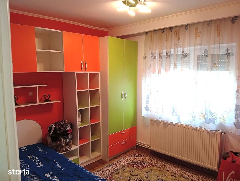 Apartament 3 camere in Confectii