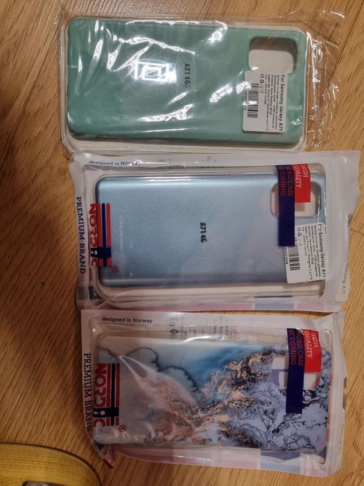 Продавам кейс за Samsung A71