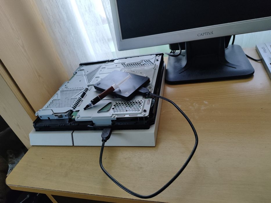 PS4 почистване смяна на термо паста