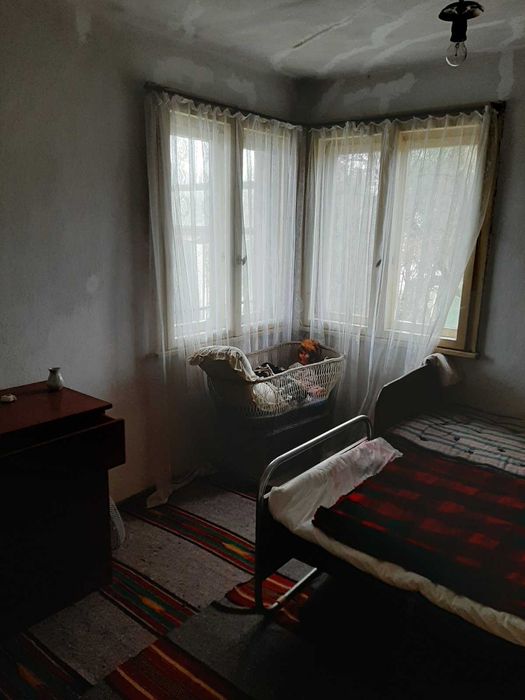 Къща в с.Българене,община Левски