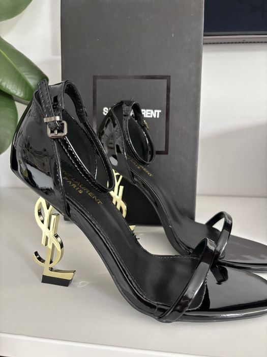 Tocuri YSL 38 negre